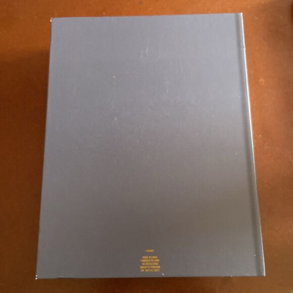 Disney Alice in Wonderland Puzzle Book Box - Picture 6 of 9